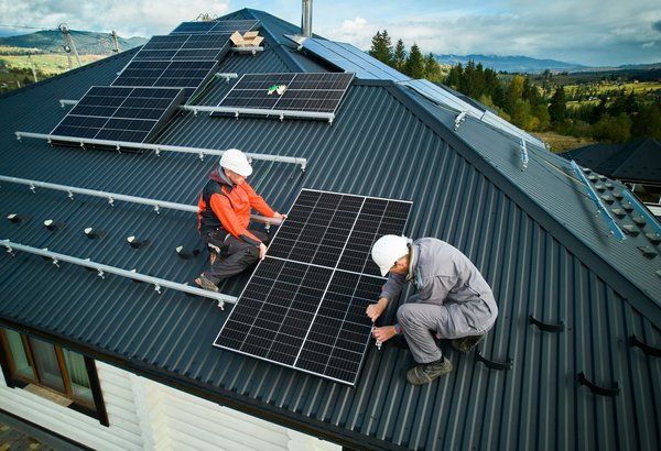 Avis sur l'installation de panneaux photovoltaïques : le choix d'une énergie durable pour votre foyer